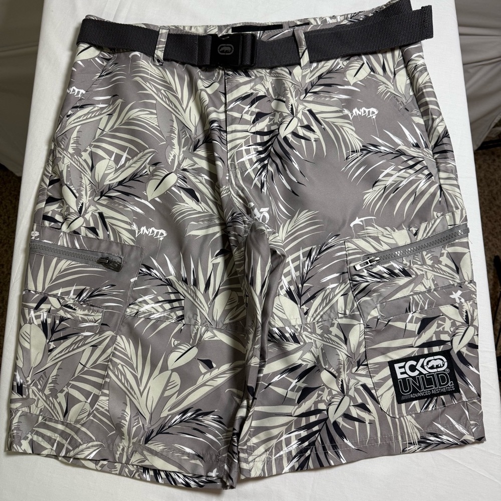 Ecko Unltd Gray Tropical Cargo Shorts Mens Sz34 NWOT